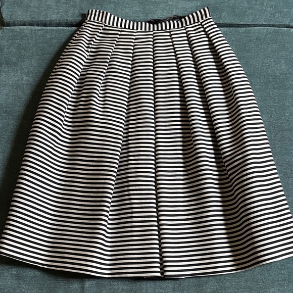 Gianni Bini Dresses & Skirts - Gianni Bini Black and White Striped skirt